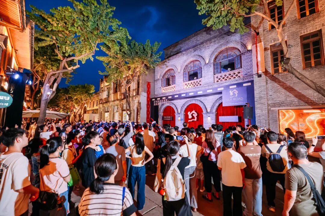 1758561220307050.jpg T7.jpg