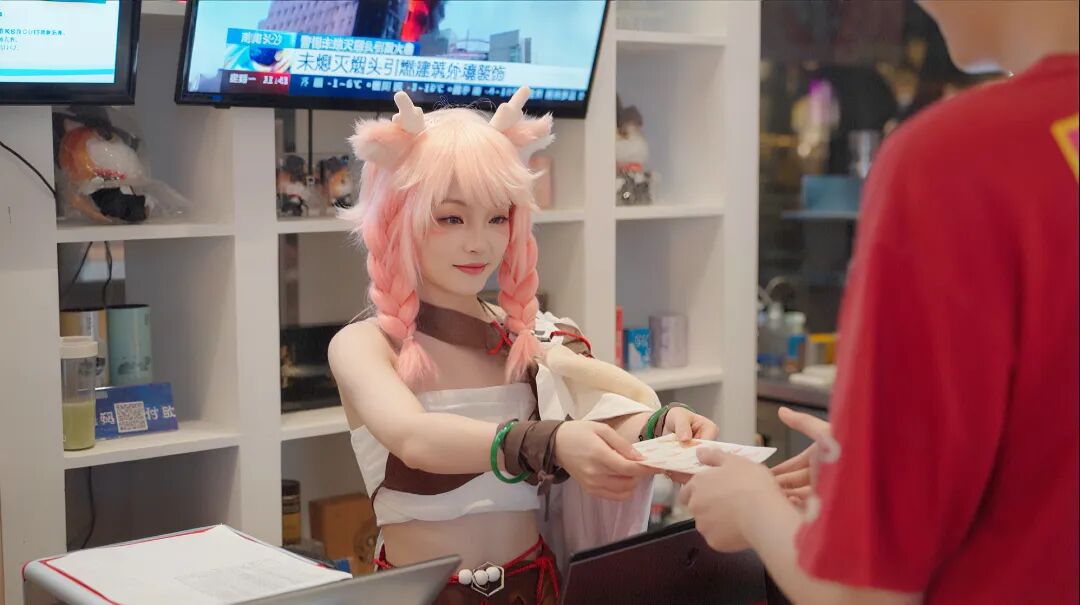 1758593534534977.jpg T8.jpg